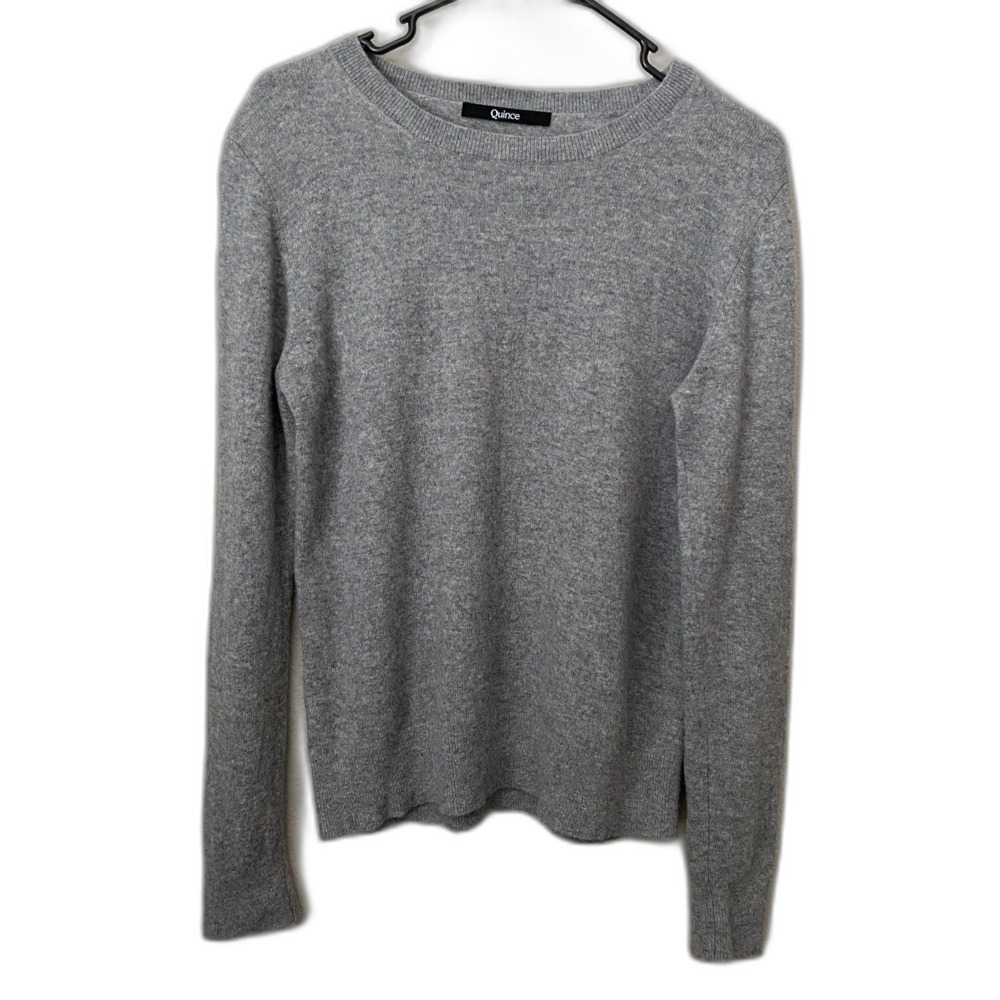 Quince Light Gray Soft Minimalist Neutral Basic 100% Cashmere Sweater Size M